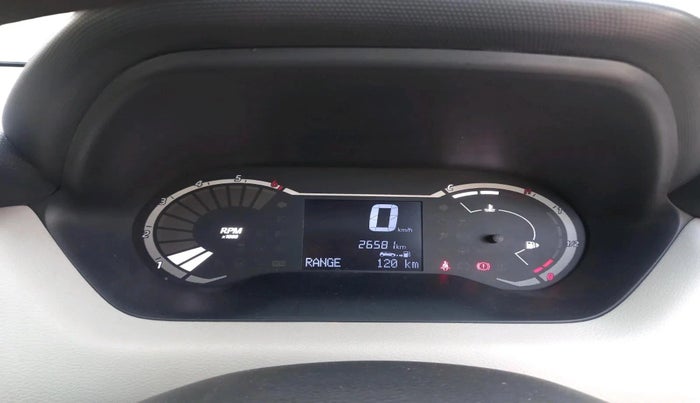 2022 Nissan MAGNITE XE, Petrol, Manual, 26,581 km, interior