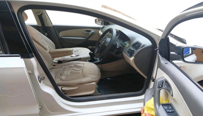 2013 Volkswagen Vento TRENDLINE DIESEL 1.6, Diesel, Manual, 1,55,934 km, interior