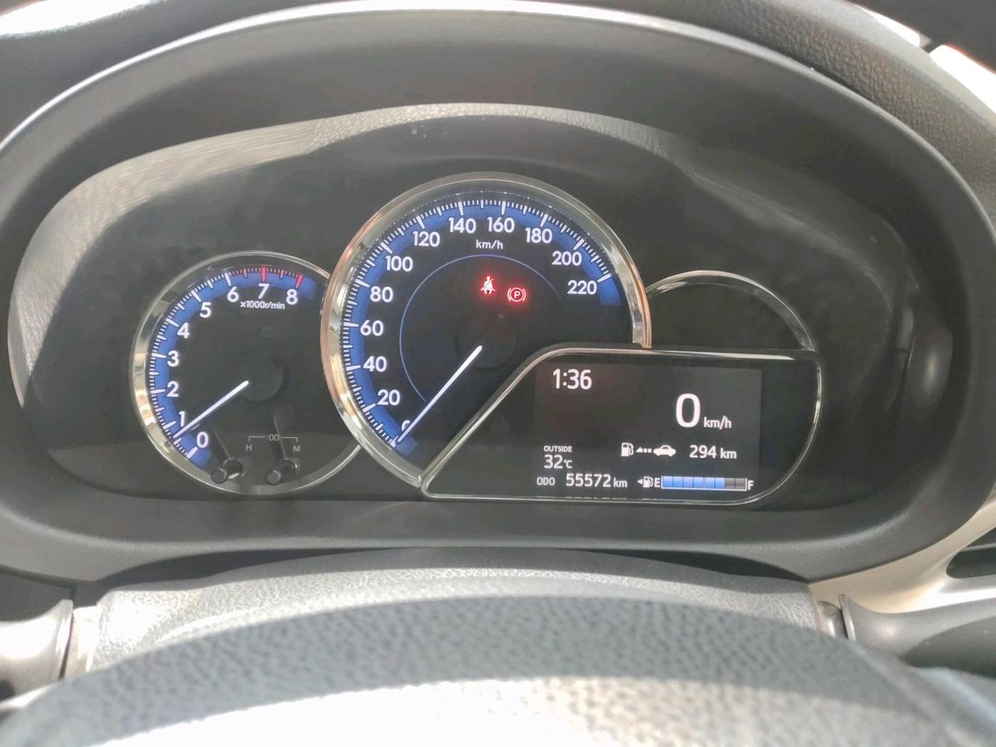 2018 Toyota YARIS V MT, Petrol, Manual, 55,572 km, interior