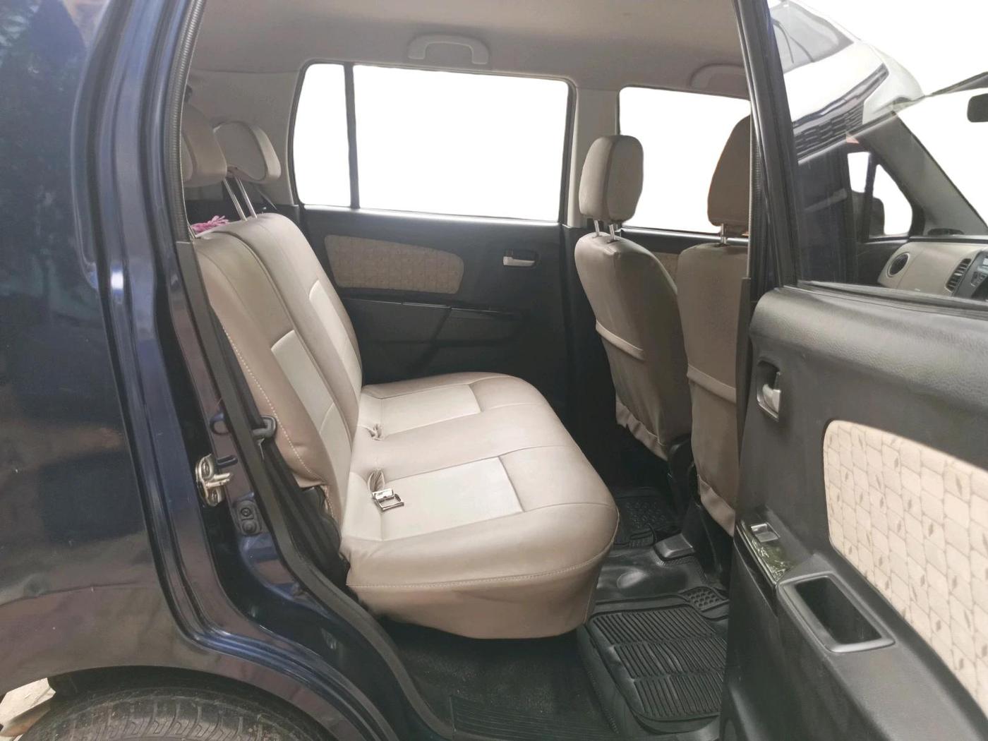 2017 Maruti Wagon R 1.0 VXI (O) AMT, Petrol, Automatic, 14,864 km, interior