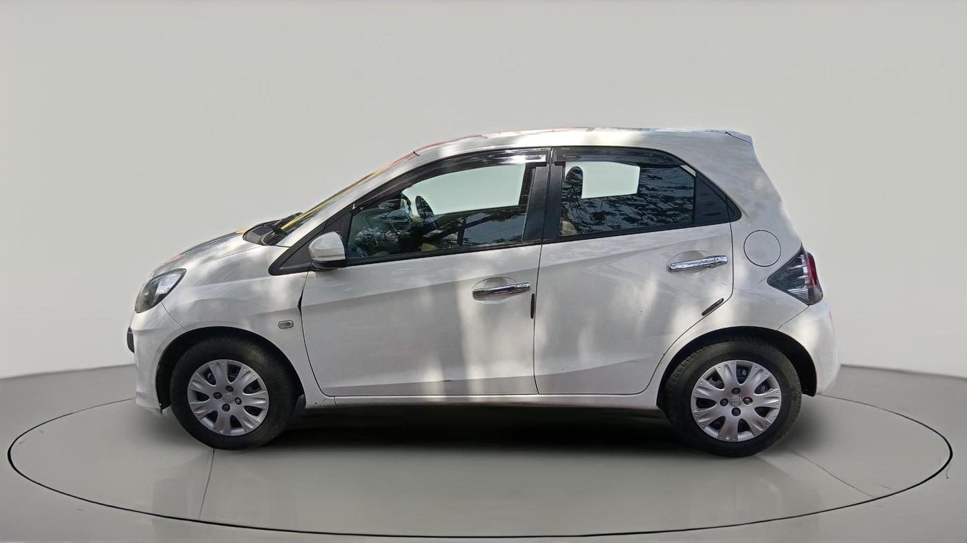 2015 Honda Brio S MT, Petrol, Manual, 50,612 km, exterior