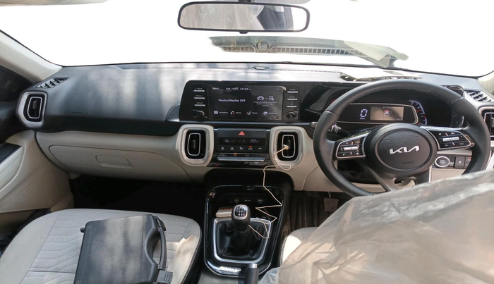 2024 KIA SONET HTX 1.5 DIESEL MT, Diesel, Manual, 1,661 km, interior