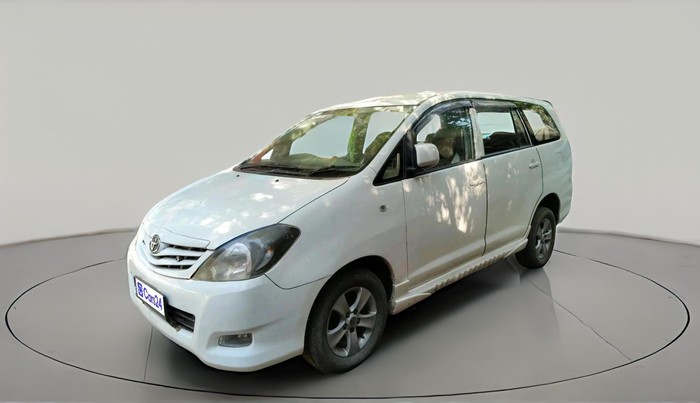2011 Toyota Innova 2.5 G4 8 STR, Diesel, Manual, 2,29,372 km, exterior