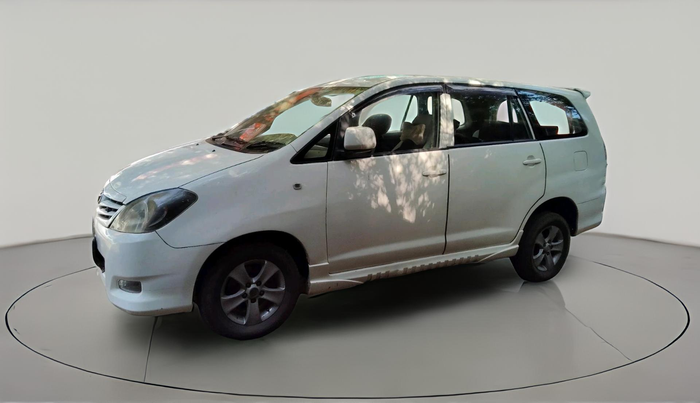 2011 Toyota Innova 2.5 G4 8 STR, Diesel, Manual, 2,29,372 km, exterior