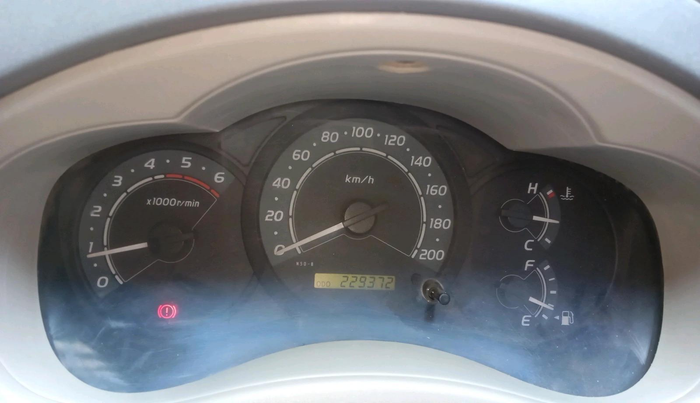 2011 Toyota Innova 2.5 G4 8 STR, Diesel, Manual, 2,29,372 km, interior