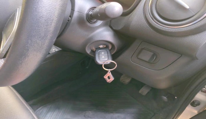 2020 Renault Kwid NEOTECH RXL 1.0 AMT, Petrol, Automatic, 15,434 km, interior