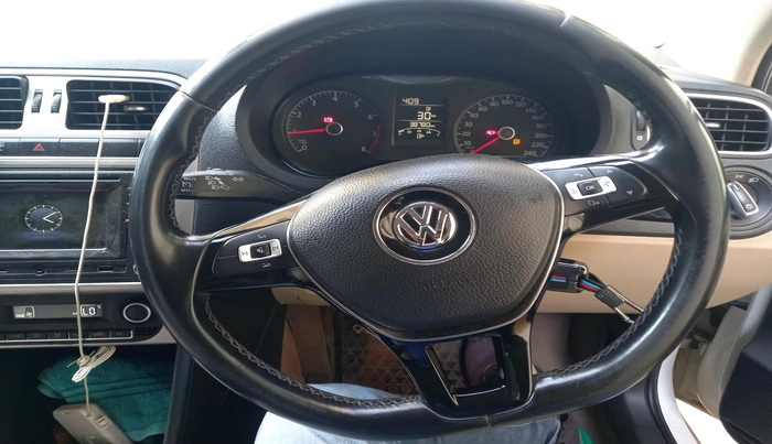 2016 Volkswagen Ameo HIGHLINE1.2L, Petrol, Manual, 38,780 km, interior