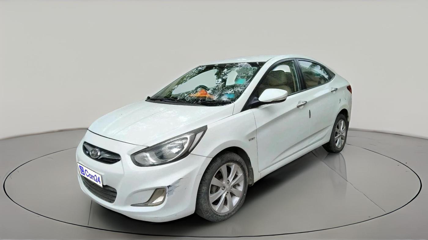 2011 Hyundai Verna FLUIDIC 1.6 VTVT SX, Petrol, Manual, 67,167 km, exterior