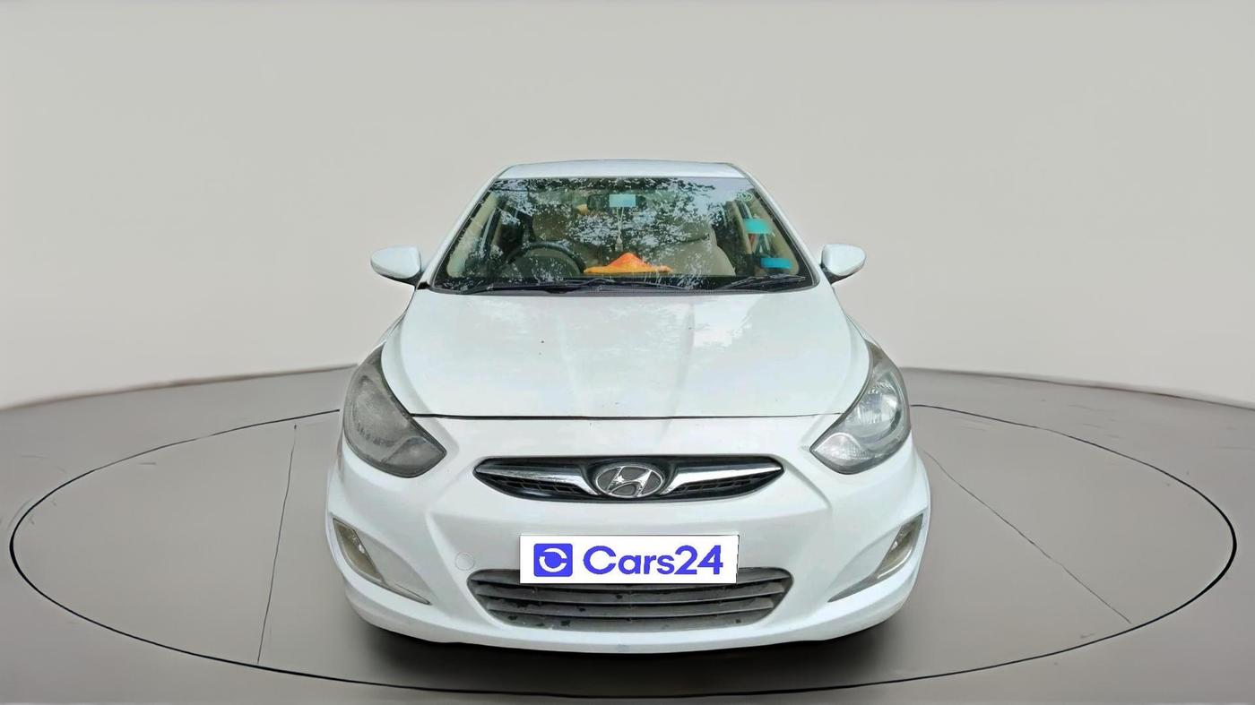 2011 Hyundai Verna FLUIDIC 1.6 VTVT SX, Petrol, Manual, 67,167 km, exterior