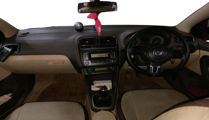 2011 Volkswagen Vento HIGHLINE 1.6 MPI, CNG, Manual, 1,00,000 km, interior