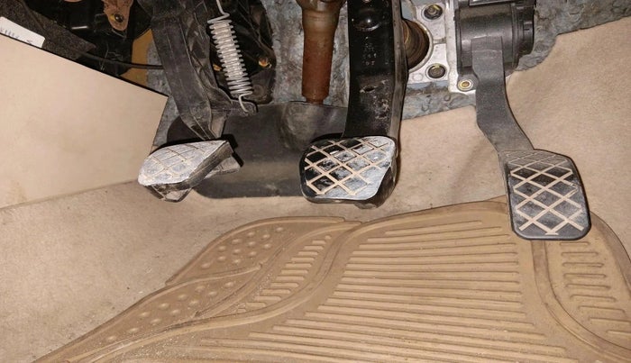 2011 Volkswagen Vento HIGHLINE 1.6 MPI, CNG, Manual, 1,00,000 km, interior