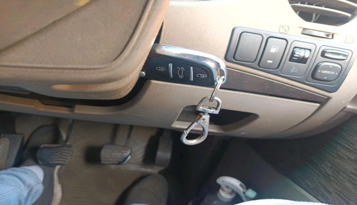 2010 Mahindra Xylo E6, Diesel, Manual, 82,983 km, interior