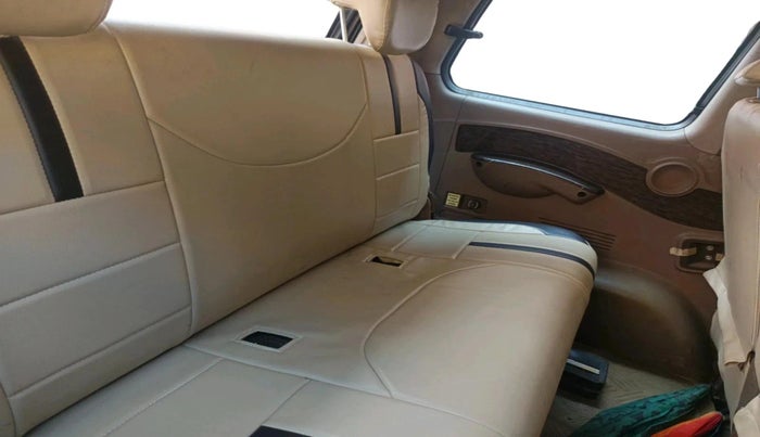 2010 Mahindra Xylo E6, Diesel, Manual, 82,983 km, interior