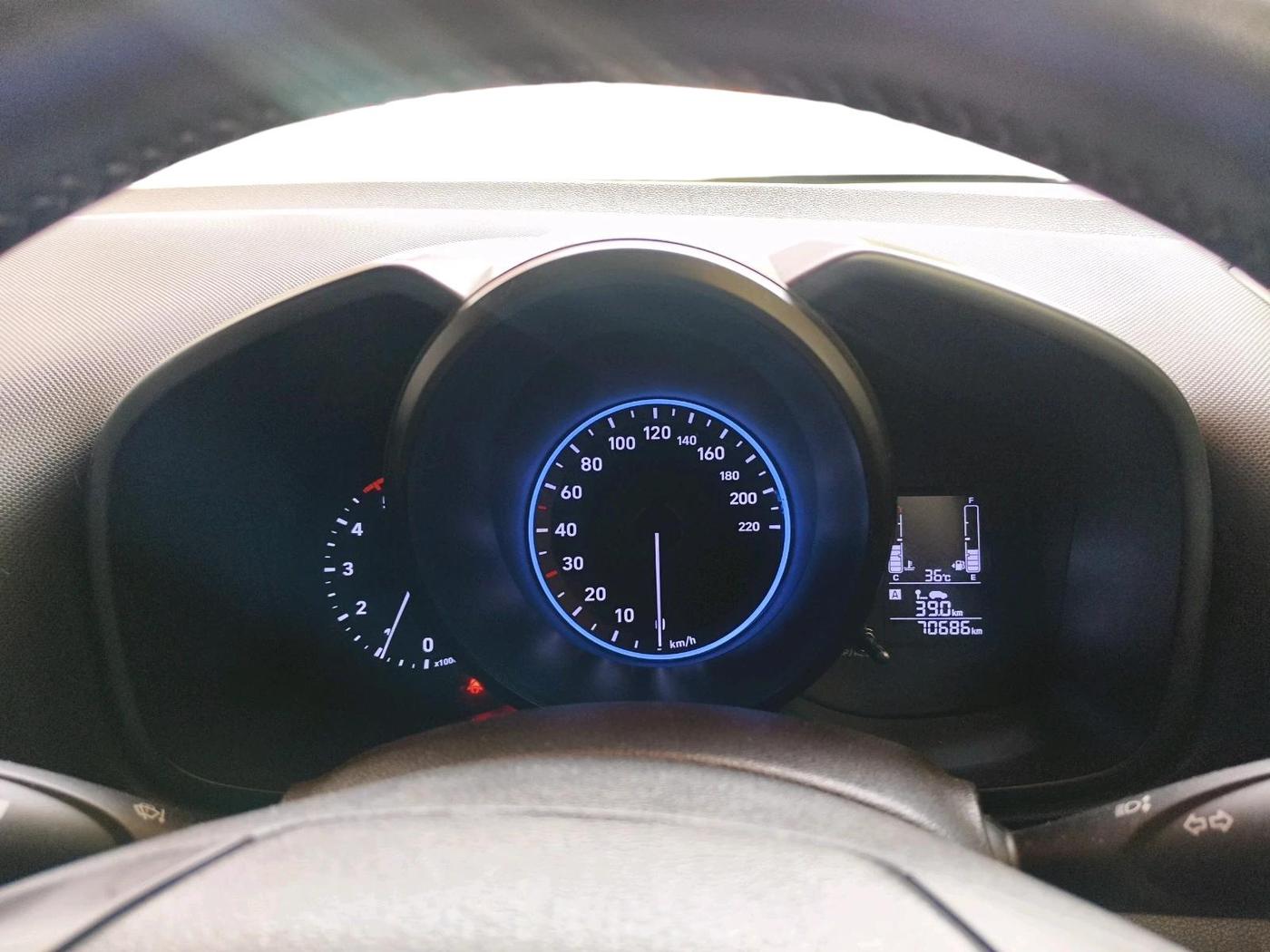 2019 Hyundai VENUE SX 1.4 CRDI, Diesel, Manual, 70,686 km, interior