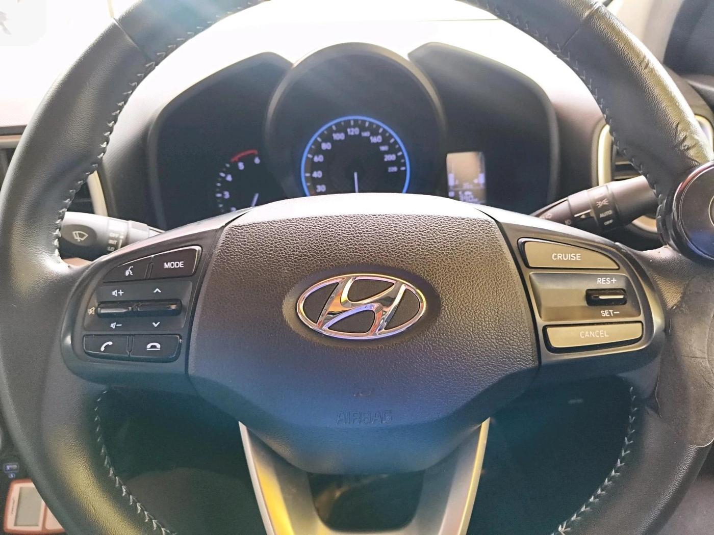 2019 Hyundai VENUE SX 1.4 CRDI, Diesel, Manual, 70,686 km, interior