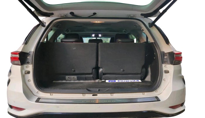 2024 Toyota Fortuner 4X4 AT 2.8 LEGENDER, Diesel, Automatic, 31,231 km, exterior