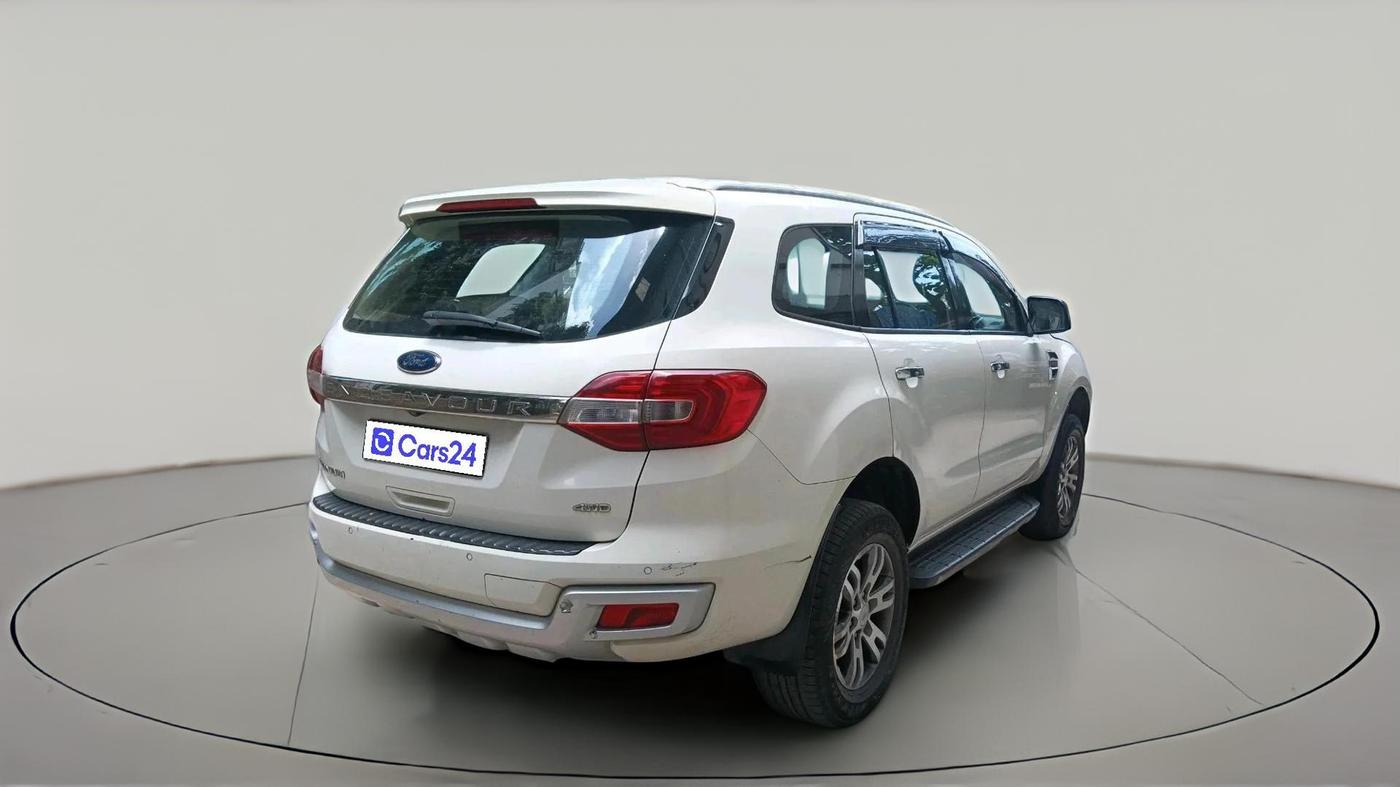 2018 Ford Endeavour TITANIUM 3.2 4X4 AT, Diesel, Automatic, 1,14,505 km, exterior
