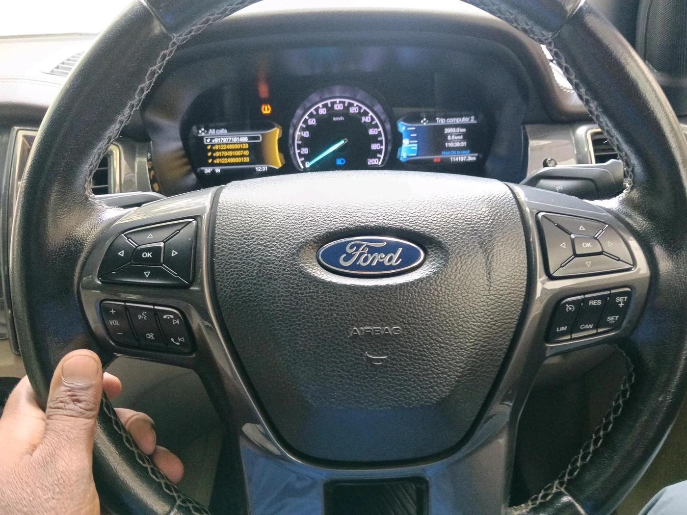 2018 Ford Endeavour TITANIUM 3.2 4X4 AT, Diesel, Automatic, 1,14,505 km, interior