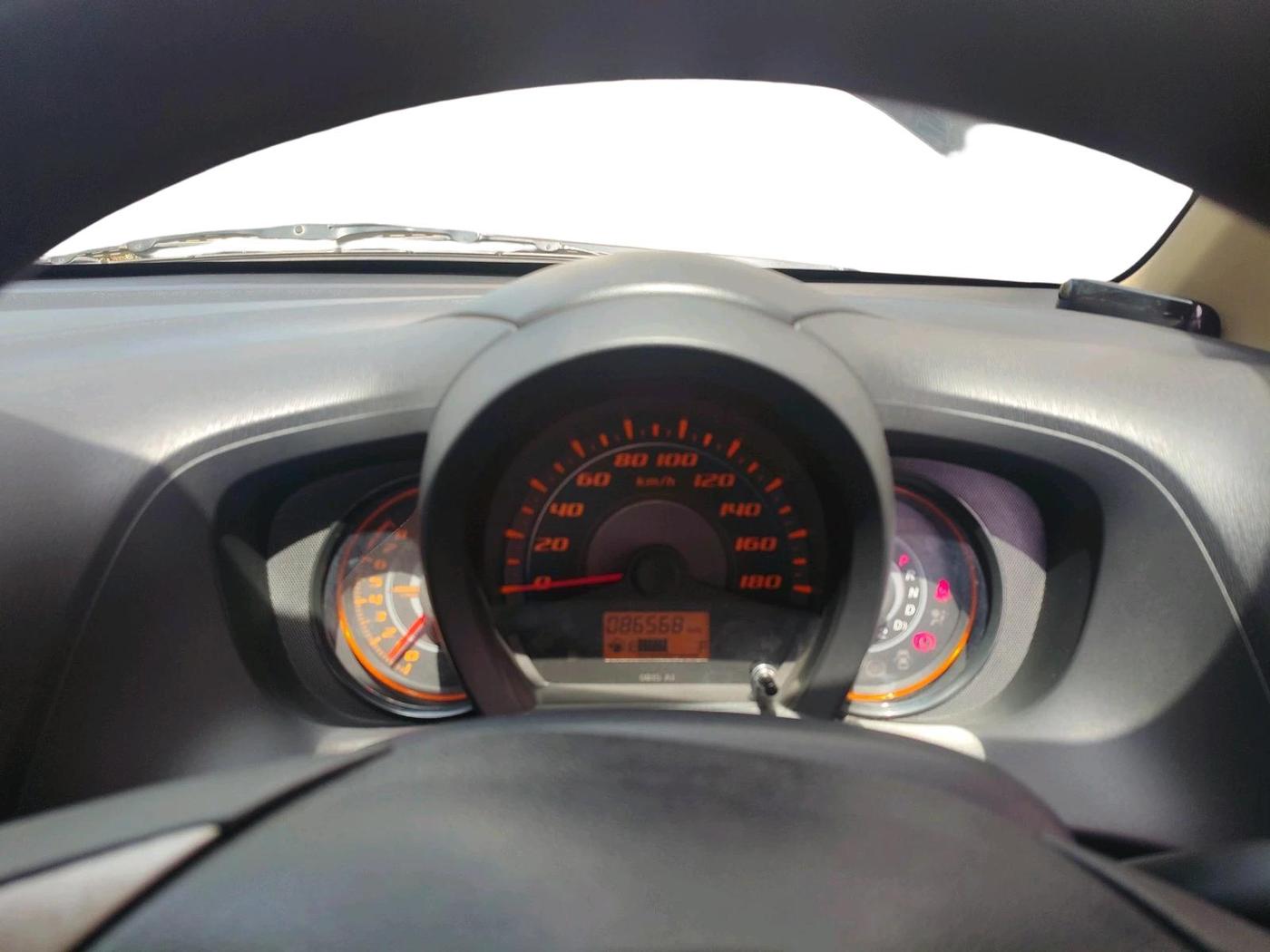 2014 Honda Amaze 1.2L I-VTEC VX AT, Petrol, Automatic, 86,568 km, interior