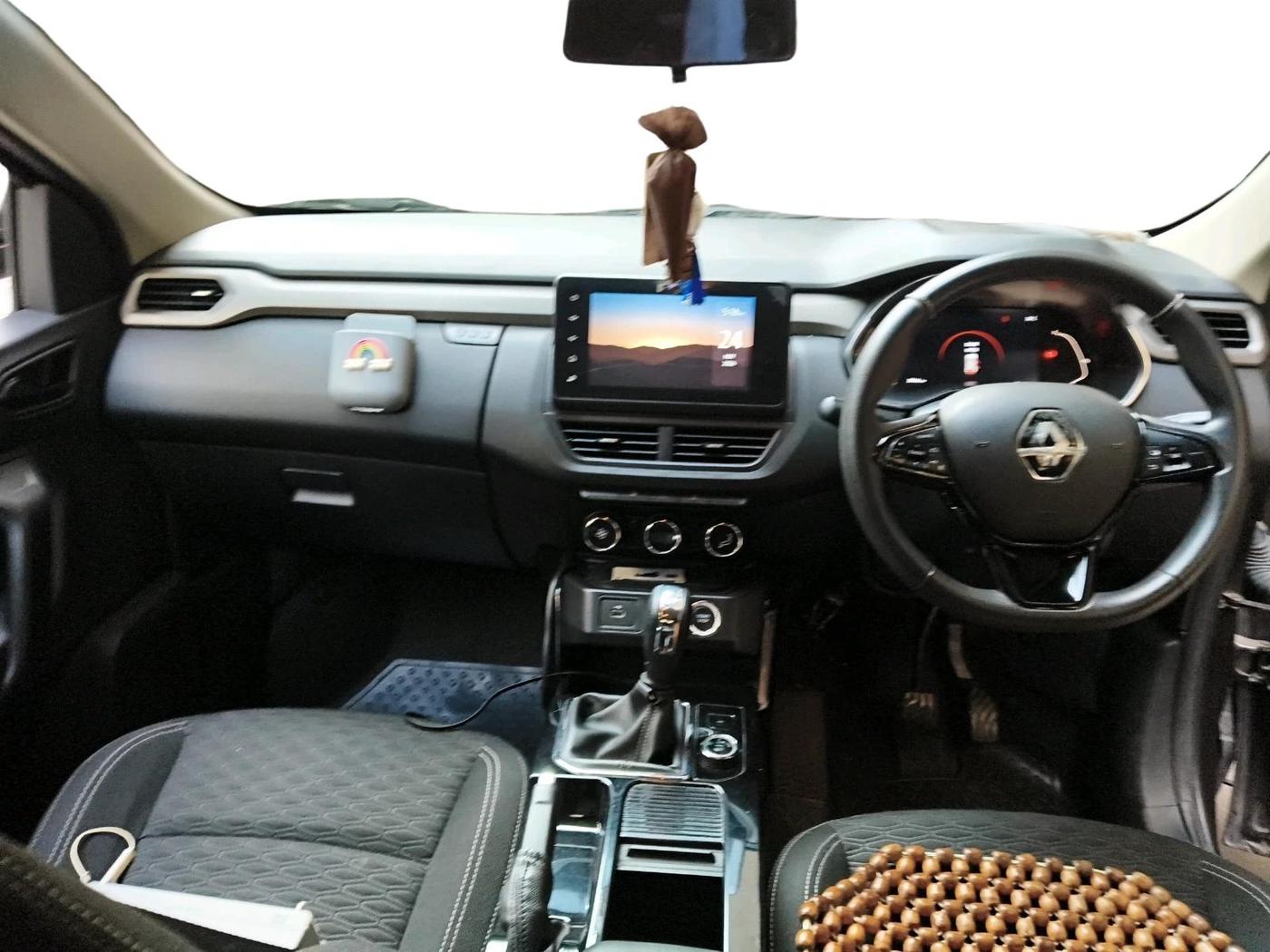 2021 Renault Kiger RXZ AMT DUAL TONE, Petrol, Automatic, 28,166 km, interior