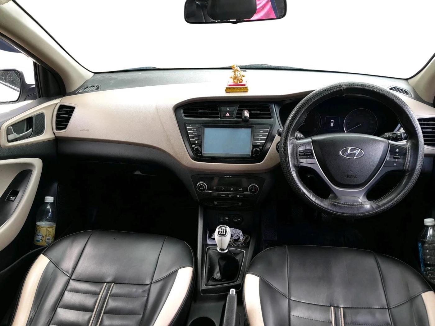2016 Hyundai Elite i20 ASTA 1.2 (O), Petrol, Manual, 49,450 km, interior