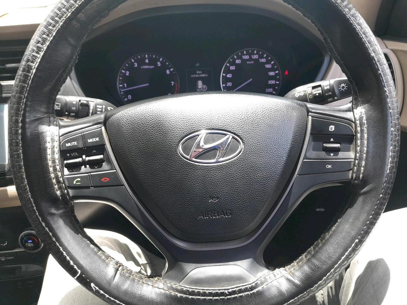 2016 Hyundai Elite i20 ASTA 1.2 (O), Petrol, Manual, 49,450 km, interior