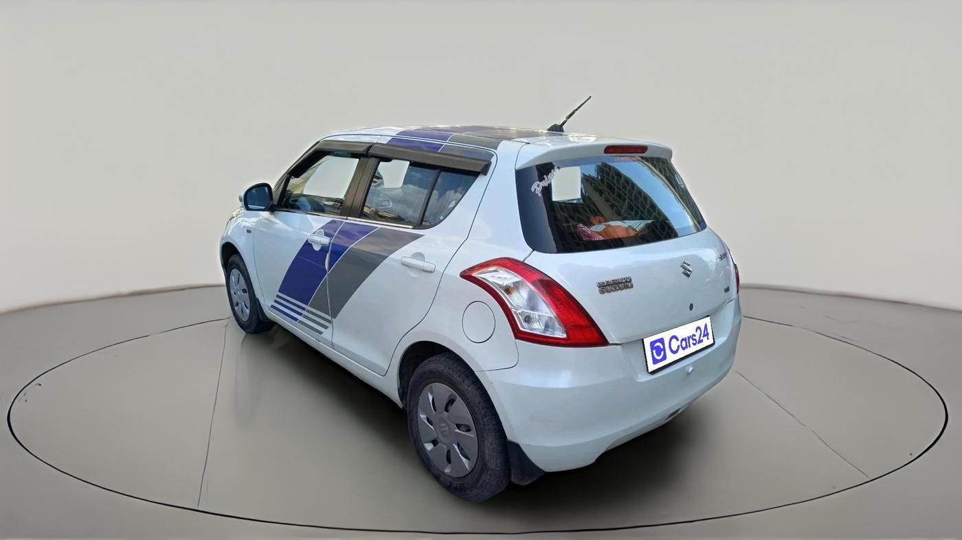 2017 Maruti Swift VXI, CNG, Manual, 66,180 km, exterior