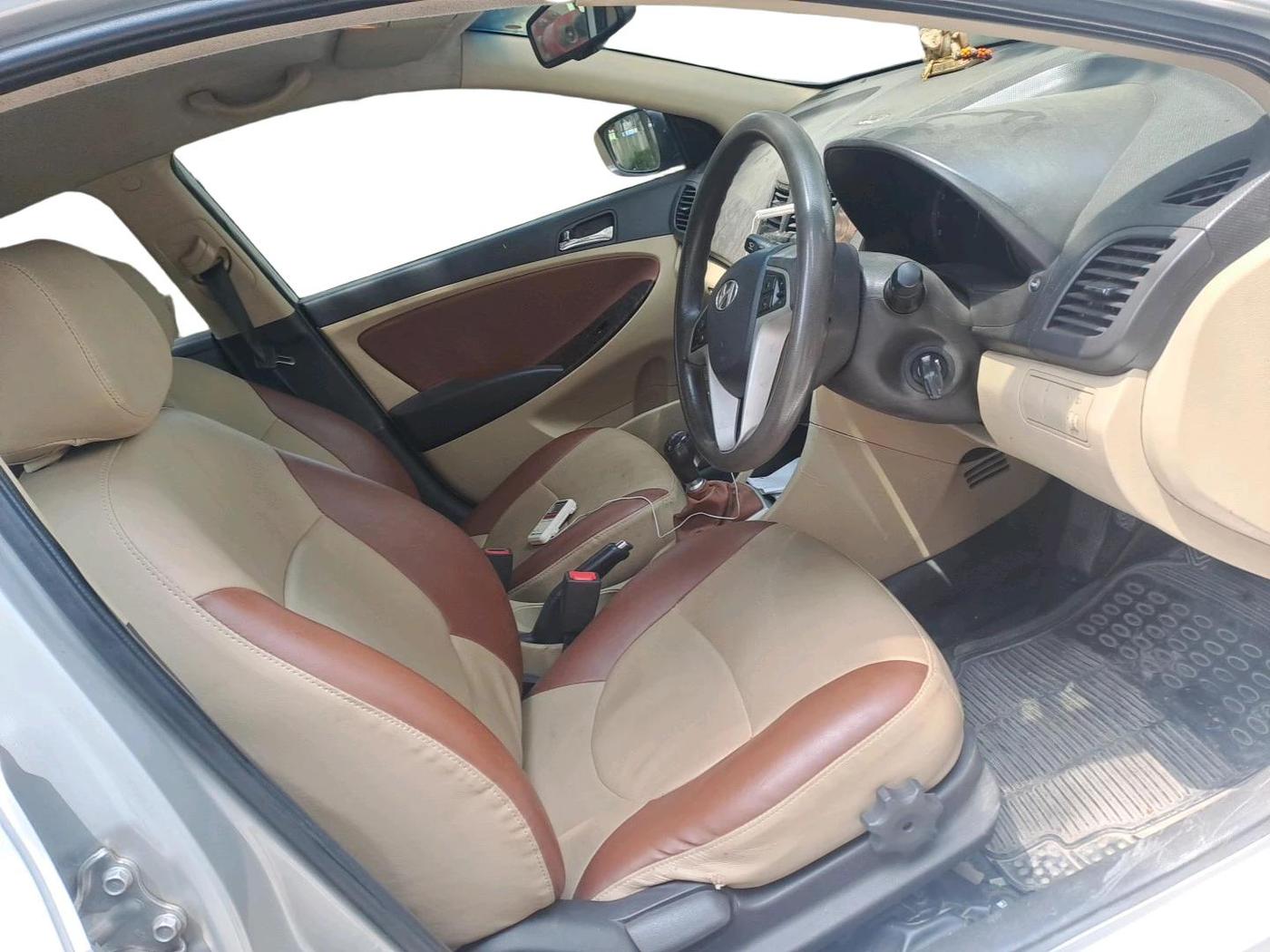 2013 Hyundai Verna FLUIDIC 1.6 VTVT EX, Petrol, Manual, 1,16,094 km, interior