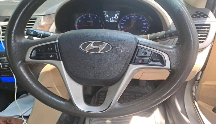 2013 Hyundai Verna FLUIDIC 1.6 VTVT EX, Petrol, Manual, 1,16,094 km, interior
