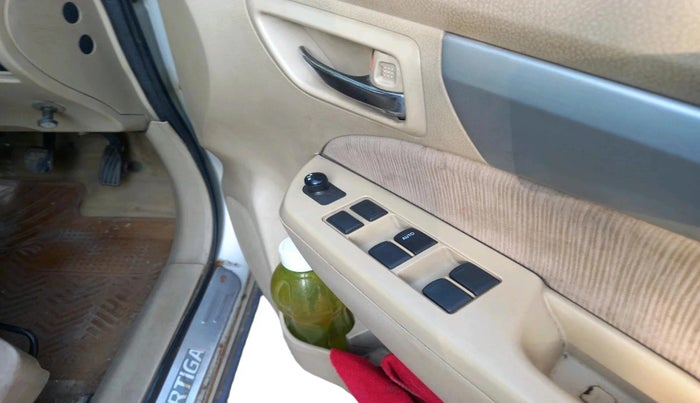 2014 Maruti Ertiga VDI, Diesel, Manual, 1,38,856 km, interior