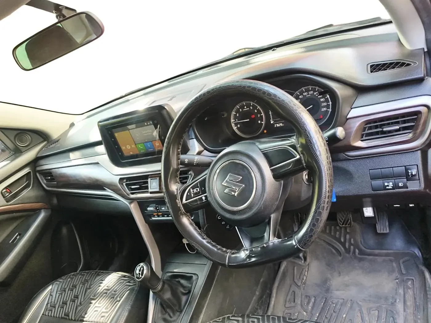 2023 Maruti BREZZA VXI S-CNG, CNG, Manual, 37,629 km, interior
