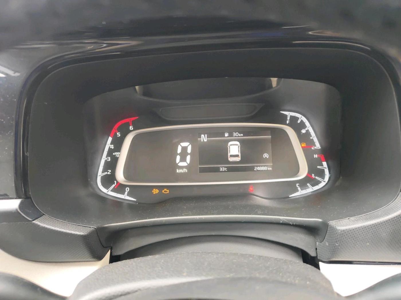 2023 KIA SONET HTX 1.5D IMT, Diesel, Manual, 24,888 km, interior