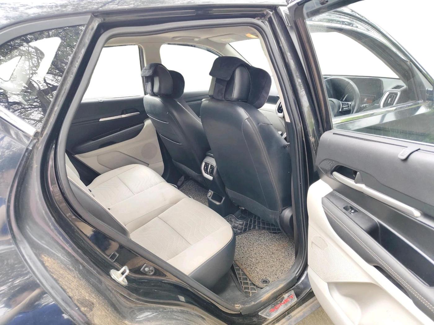 2023 KIA SONET HTX 1.5D IMT, Diesel, Manual, 24,888 km, interior