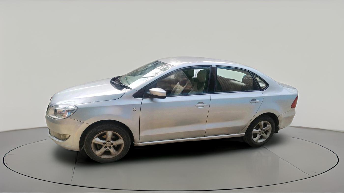 2012 Skoda Rapid ELEGANCE 1.6 TDI CR MT, Diesel, Manual, 91,495 km, exterior