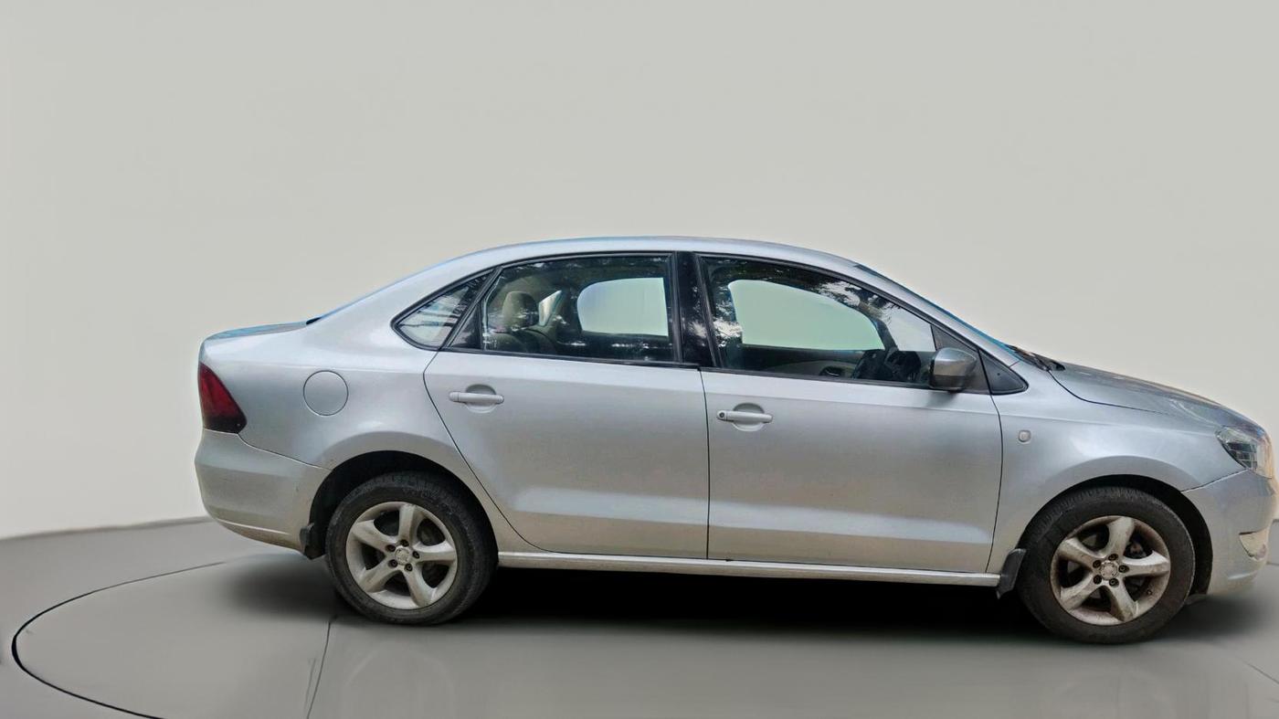 2012 Skoda Rapid ELEGANCE 1.6 TDI CR MT, Diesel, Manual, 91,495 km, exterior