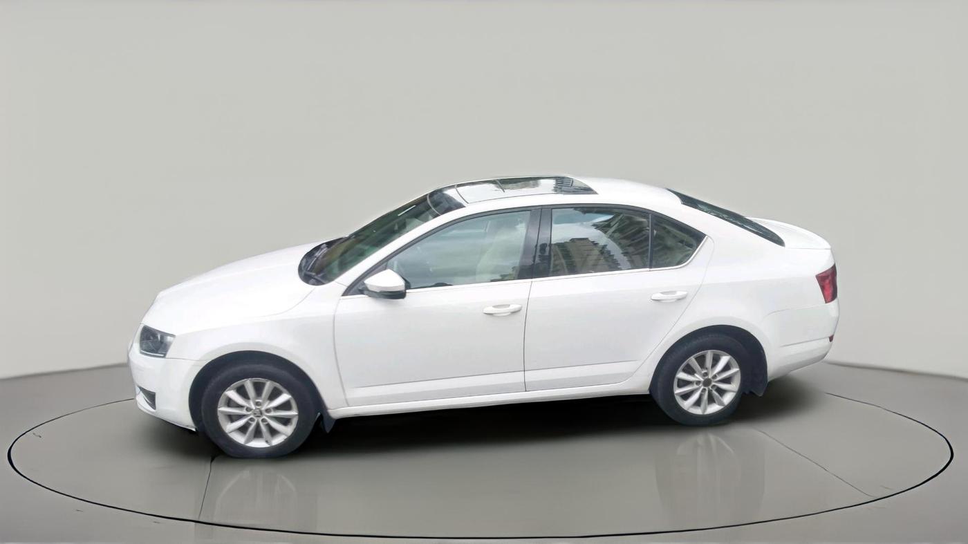 2014 Skoda Octavia ELEGANCE 1.8 TSI AT, Petrol, Automatic, 1,15,245 km, exterior