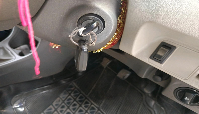 2013 Toyota Etios Liva GD, Diesel, Manual, 1,13,645 km, interior