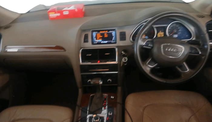 2014 Audi Q7 3.0 TDI QUATTRO, Diesel, Automatic, 1,02,556 km, interior