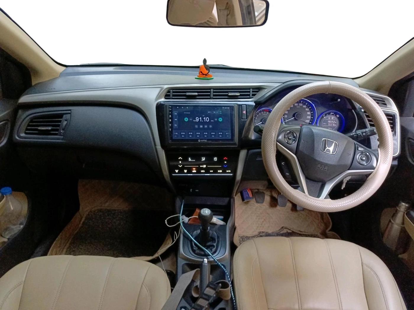 2016 Honda City 1.5L I-VTEC V MT, Petrol, Manual, 1,90,354 km, interior