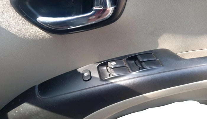 2015 Hyundai i10 SPORTZ 1.1, CNG, Manual, 37,131 km, interior