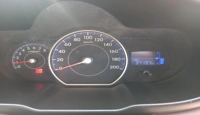 2015 Hyundai i10 SPORTZ 1.1, CNG, Manual, 37,131 km, interior