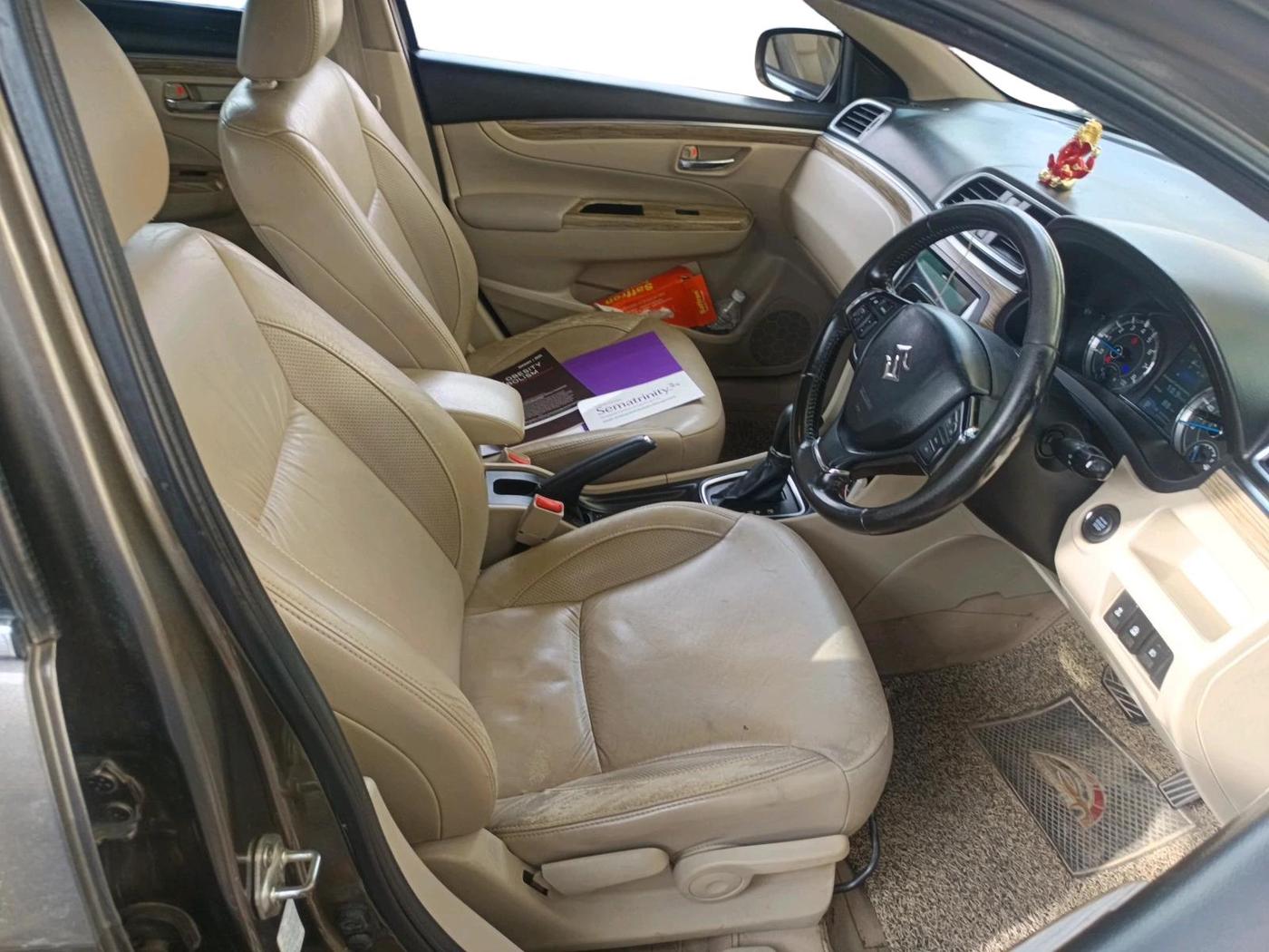 2018 Maruti Ciaz ALPHA  AT 1.5 SHVS PETROL, Petrol, Automatic, 97,037 km, interior