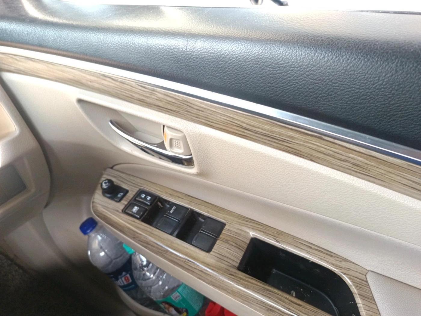 2018 Maruti Ciaz ALPHA  AT 1.5 SHVS PETROL, Petrol, Automatic, 97,037 km, interior