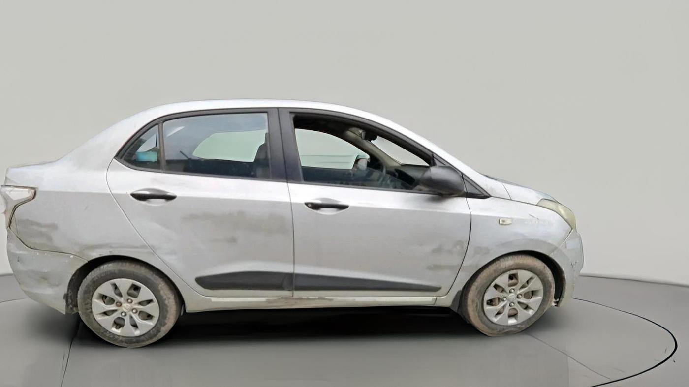 2016 Hyundai Xcent CRDI + ABS, Diesel, Manual, 2,85,858 km, exterior