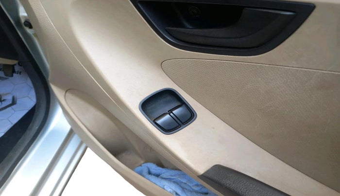 2011 Hyundai Eon MAGNA O, Petrol, Manual, 48,744 km, interior