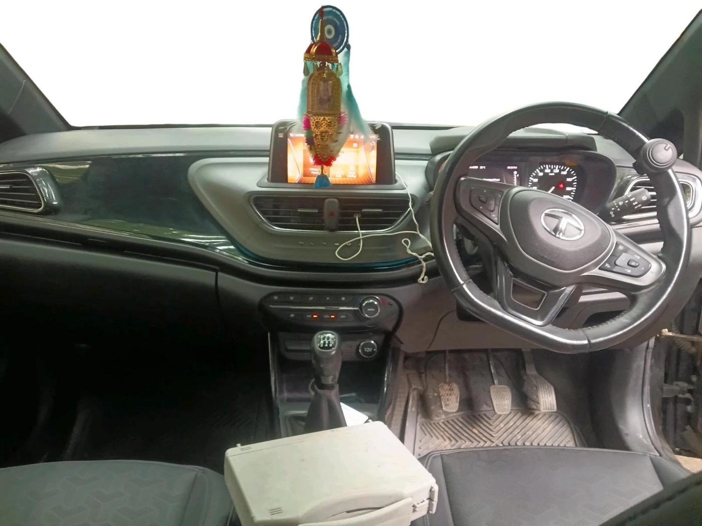 2022 Tata ALTROZ XZ PLUS PETROL DARK EDITION, Petrol, Manual, 23,873 km, interior