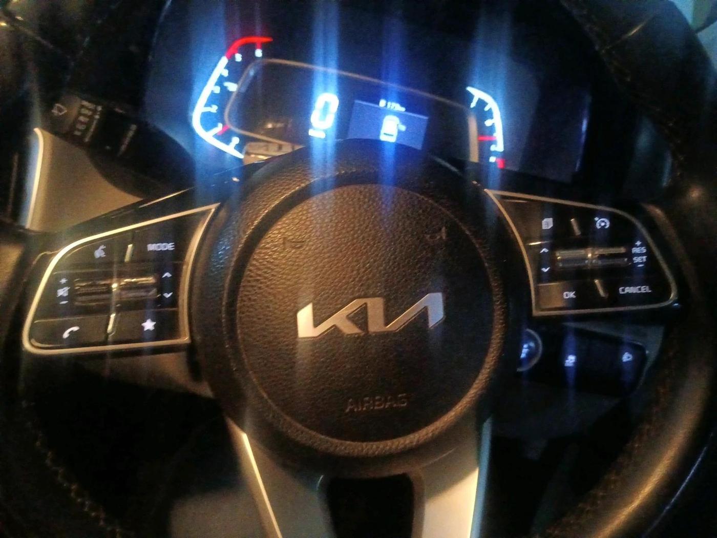 2021 KIA SONET HTX ANNIVERSARY EDITION 1.5, Diesel, Manual, 49,726 km, interior