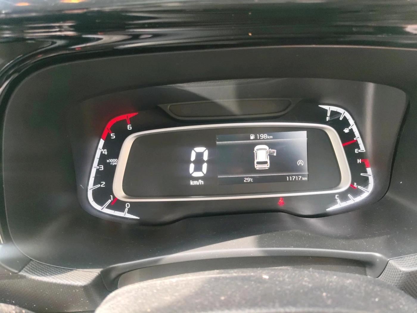 2024 KIA SONET HTK (O) 1.5 Diesel MT, Diesel, Manual, 11,717 km, interior