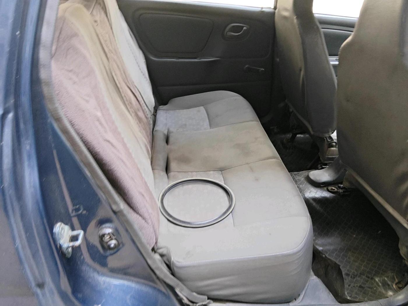 2011 Maruti Alto LXI, CNG, Manual, 1,05,449 km, interior