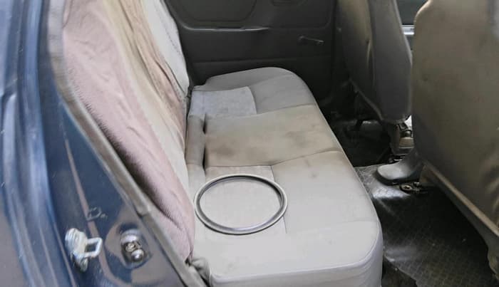 2011 Maruti Alto LXI, CNG, Manual, 1,05,449 km, interior